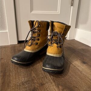 Sorel Women’s Slimpack Lace Up Boots